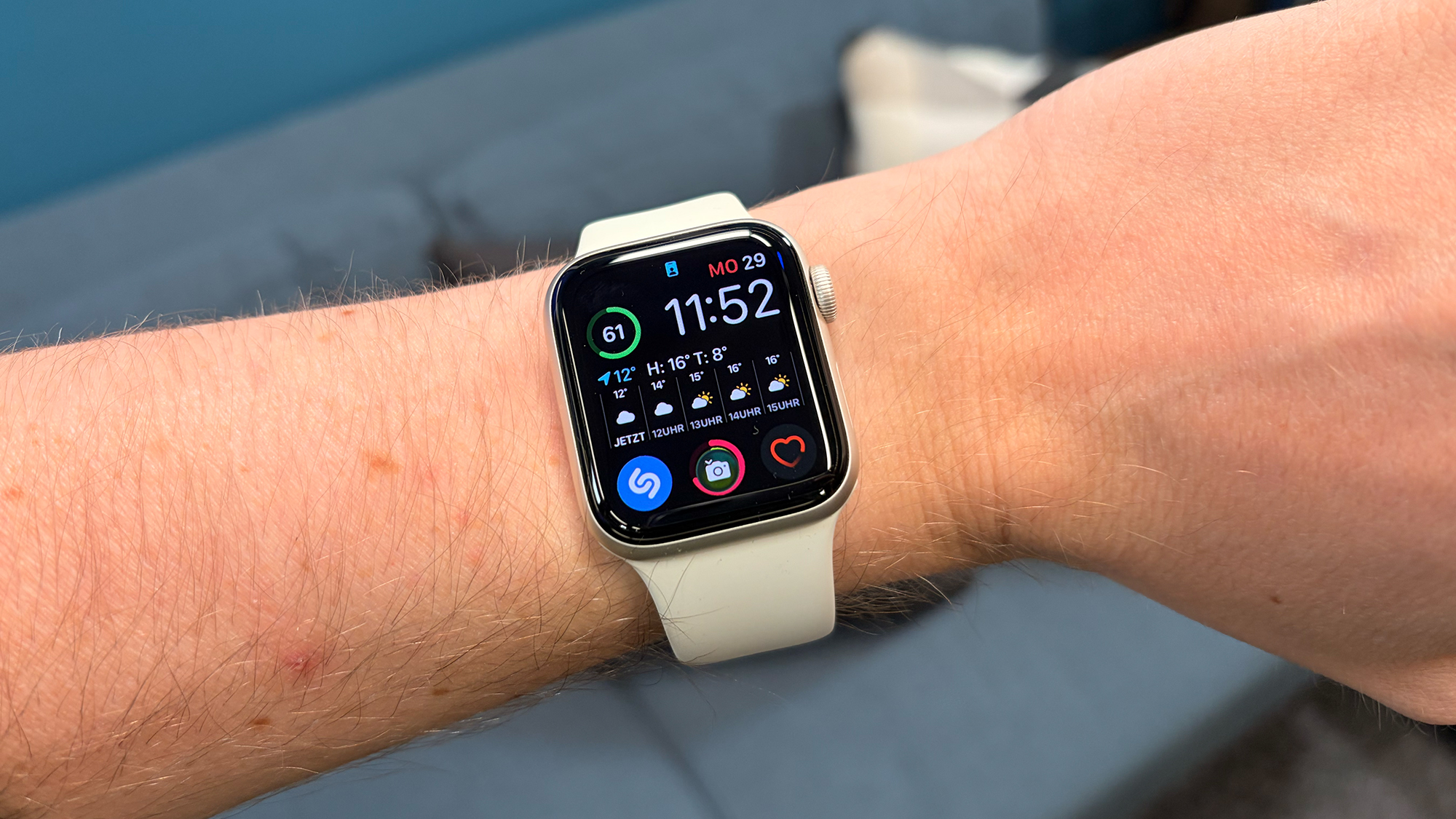 Apple Watch Series 9如何设置表盘显示当前的空气质量指数_Apple Watch环境监测设置