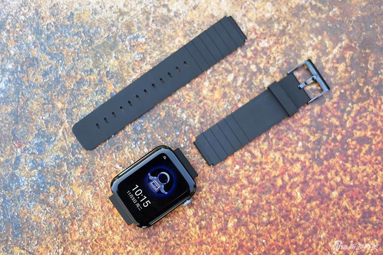 Apple Watch SE 2如何更换不同材质的表带不损坏接口_苹果手表表带更换教程