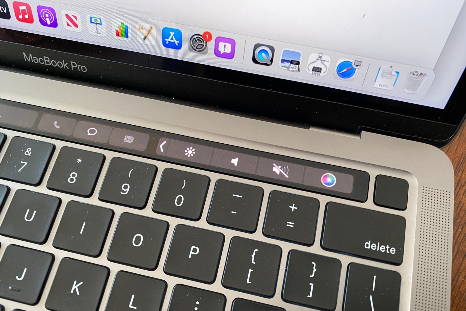 MacBook Air 如何关闭键盘背光感应_macOS 键盘亮度自动调节设置